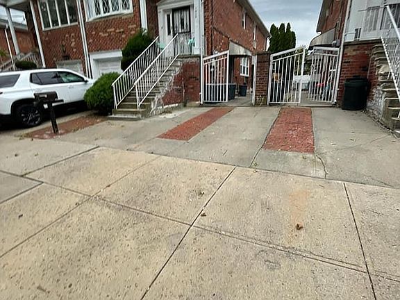 5th image of 1454 E 71st St #2