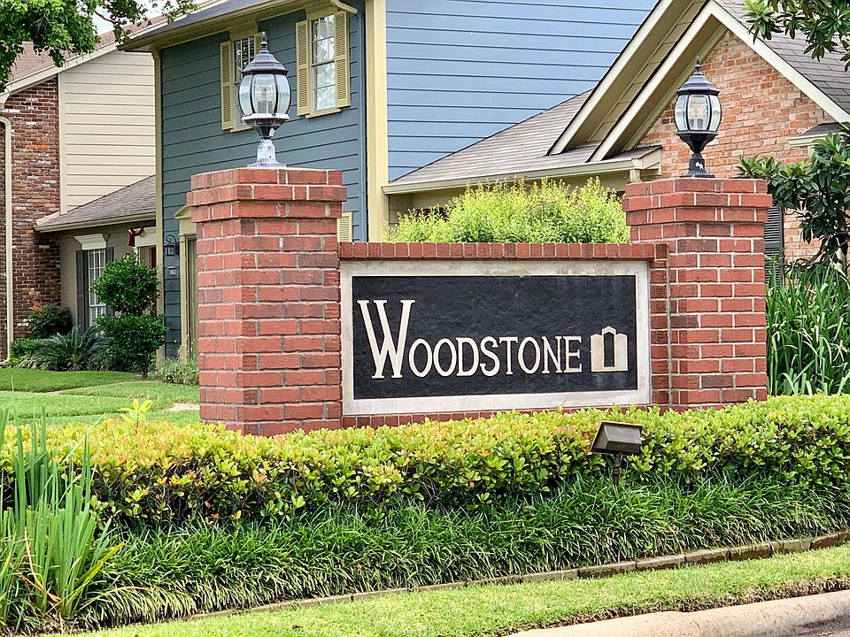 Gated entrance 3 units from townhouse