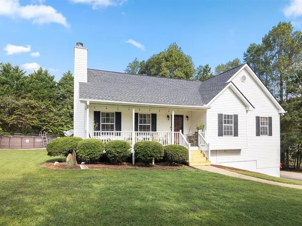 19 Thomason Farm Dr, Talking Rock, GA 30175