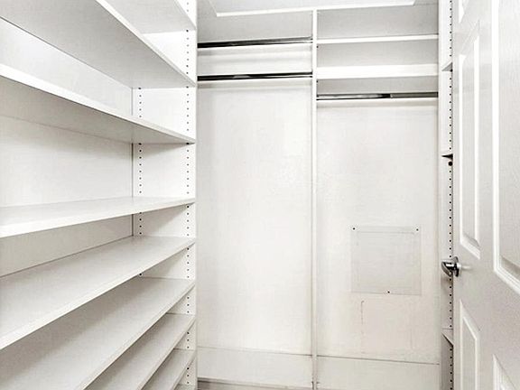 Walk-in closet