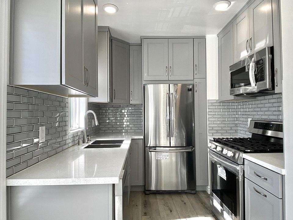 1st image of 513 Avenue G APT E