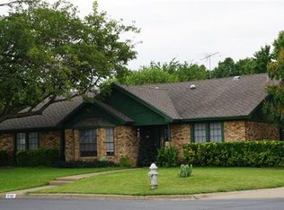 6765 Spoonwood Ln, Fort Worth, TX 76137