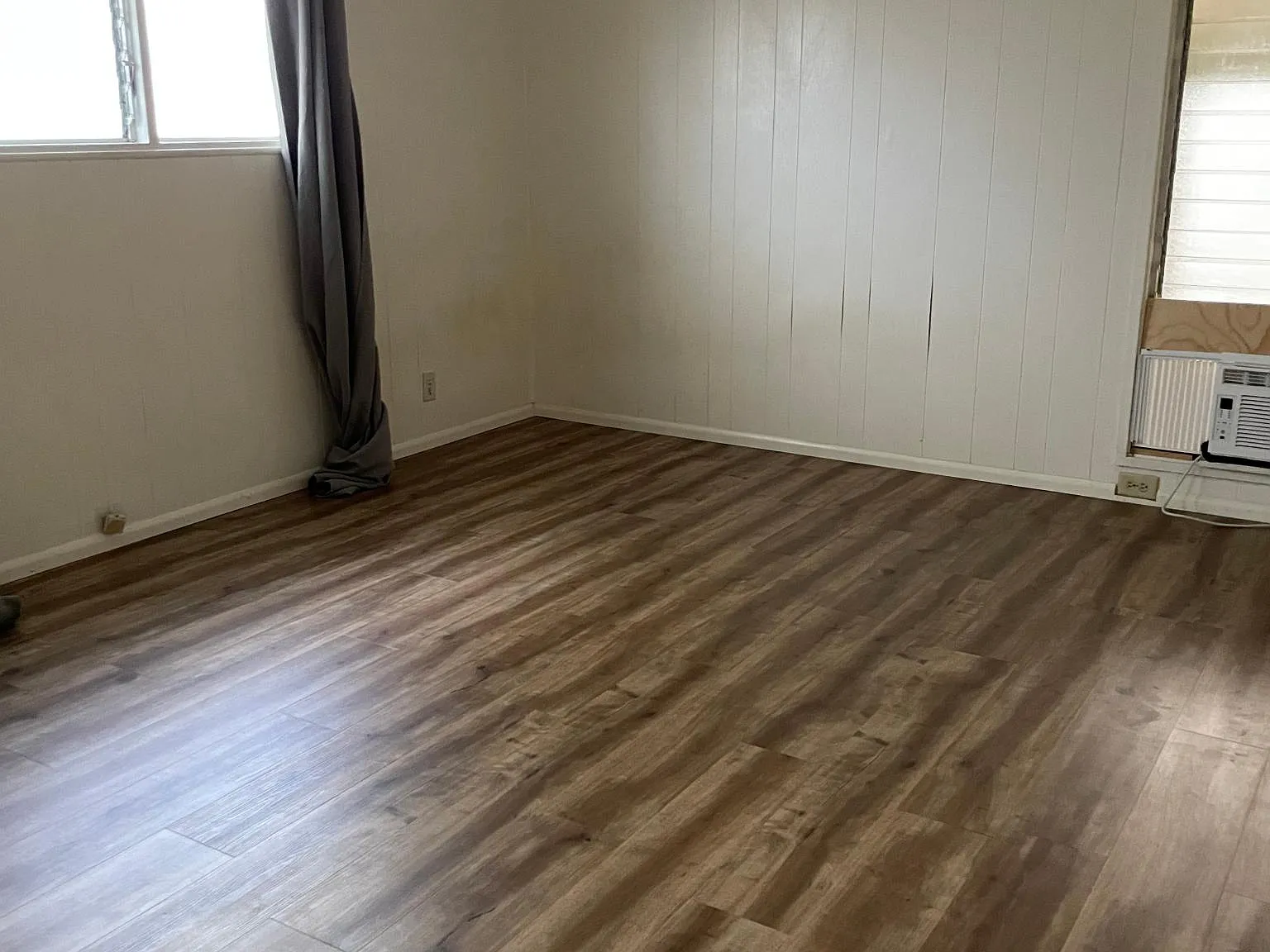 939 3rd Ave — Photo 3