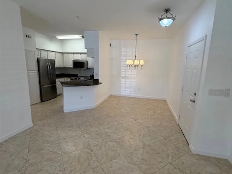 23640 Walden Center Dr #106 — Photo 4