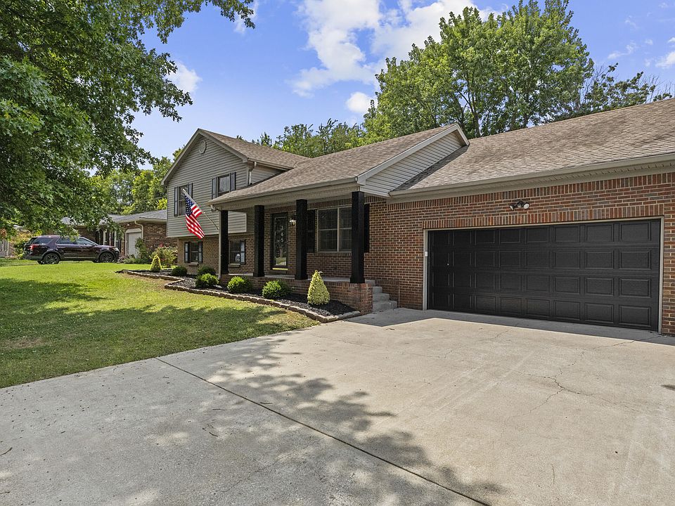 1st image of 165 Paddock Dr
