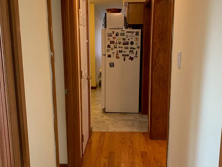 9 Irving St — Photo 5