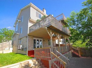 324 Stevens Ct, Grayslake, IL 60030