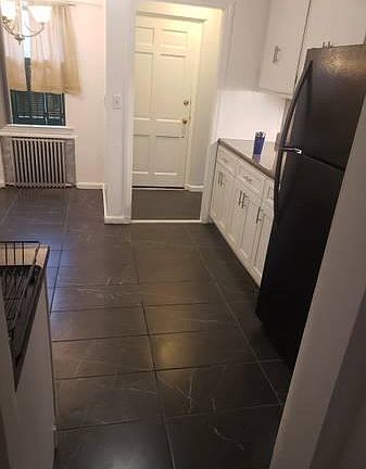 4th image of 639 Willow St Floor 1