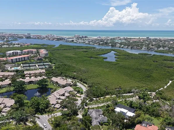 5223 Heron Way #104, Sarasota, FL 34231