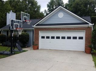 2633 Barndale Dr, Lawrenceville, GA 30044