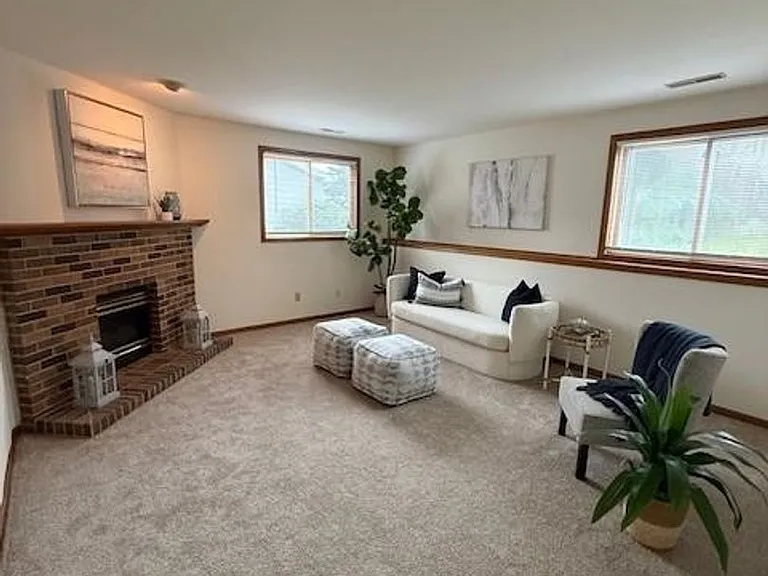 1627-1629 Rustic Dr — Photo 10