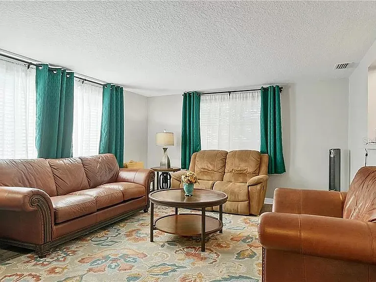 4247 Gulfshore Ct — Photo 11