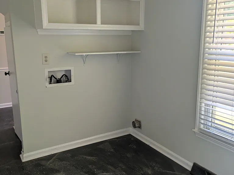 5304 King George Ct — Photo 18