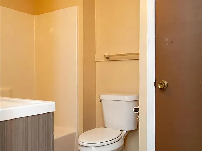 3008 Pasteur Ave — Photo 11