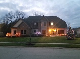 600 Red Cypress Dr, Cary, IL 60013