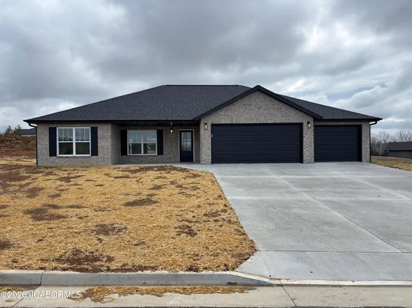 5728 Summerbrook Ct, Jefferson City, MO 65109