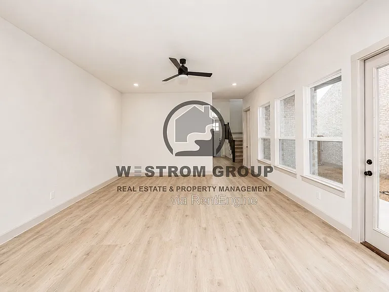 320 Walker Pkwy — Photo 8