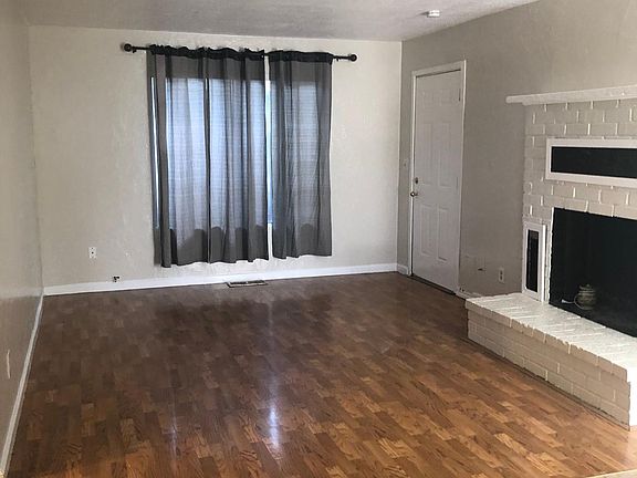 3rd image of 14805 Highlands Way