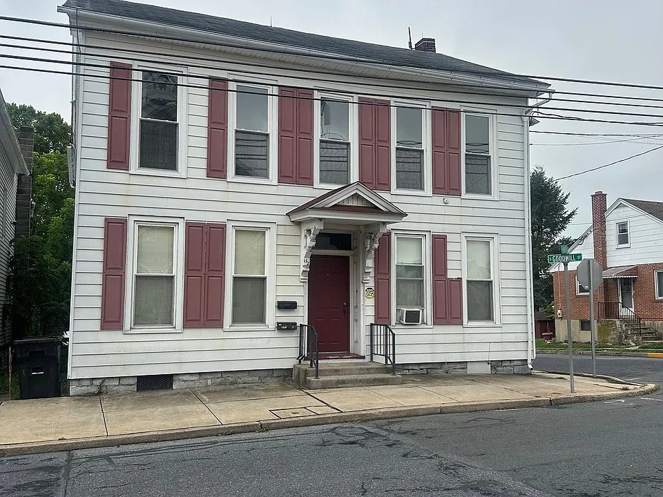 152 W Main Ave #2