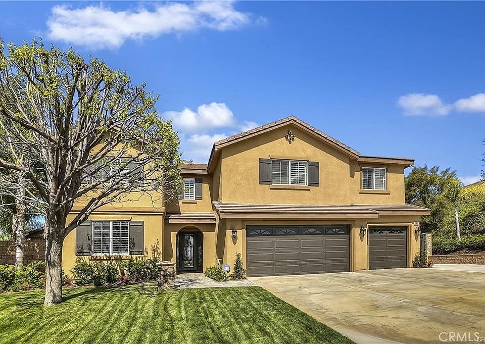 1st image of 788 Brianna Way
