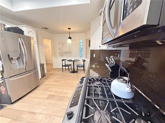 5th image of 4970 Kester Ave APT 10
