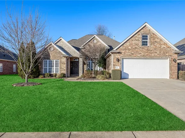 4007 W Lyndale Dr, Rogers, AR 72758