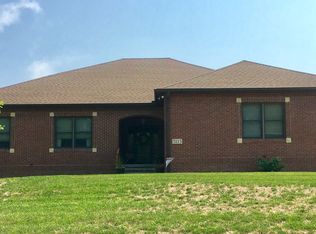 5113 S 14th St, Saint Joseph, MO 64504