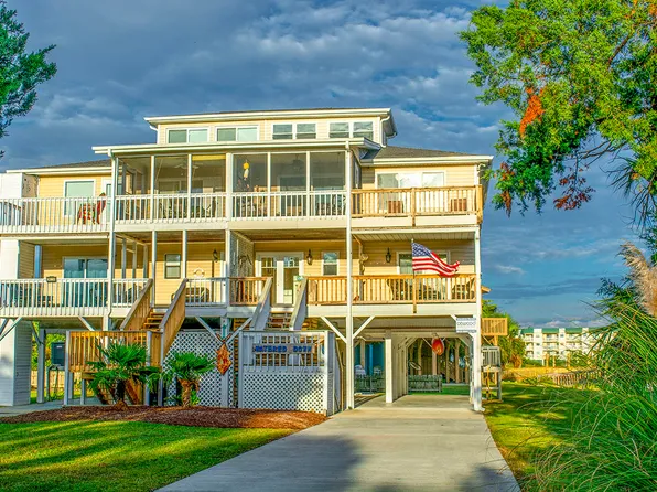 3611 Yacht Club Rd, Edisto Island, SC 29438