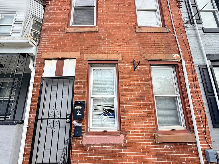 3563 Emerald St #2 — Photo 11