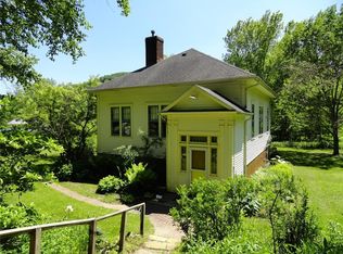9009 W Big Coulee Rd, Arkansaw, WI 54721