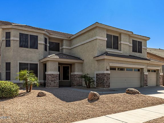 3rd image of 2225 W APACHE RAIN Road