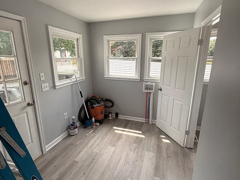 518 Lakeside Ave — Photo 31