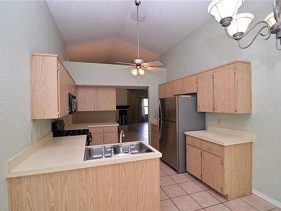 2nd image of 3095 Ash Park Loop