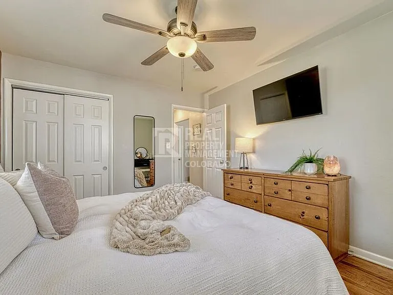 4252 S Logan St — Photo 16