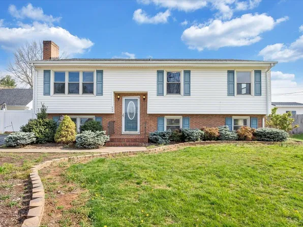 444 Westland St, Salem, VA 24153