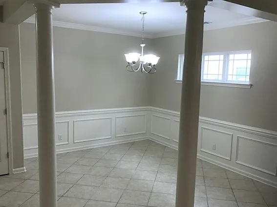 3 bed, 2.5 bath, 1986 sqft, $2,385 — Photo 3