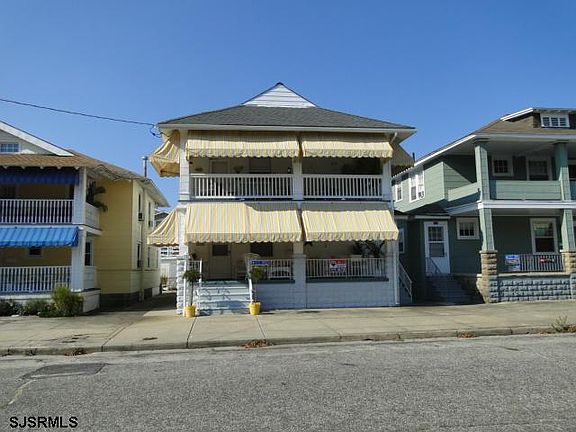 2nd image of 842 Park Pl