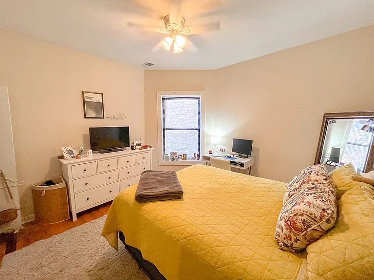 4022-24 N. Sheridan Rd. — Photo 8