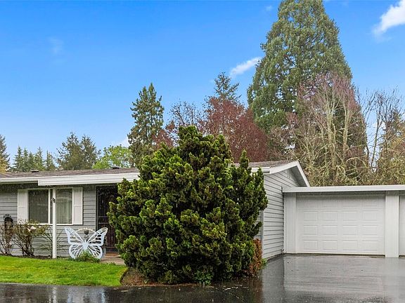 3rd image of 3300 Carpenter Road SE #18