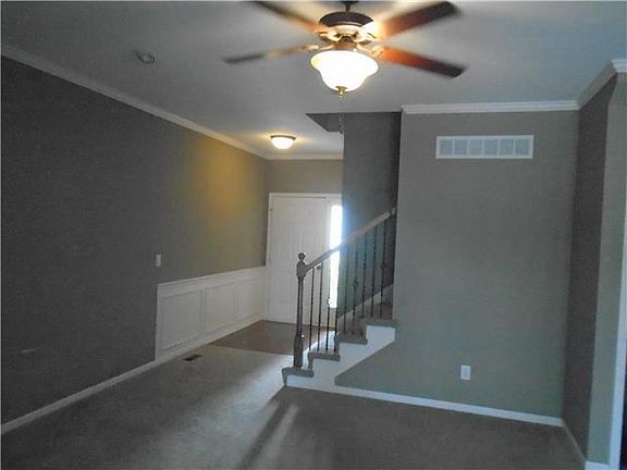 3rd image of 12736 Walker Ave
