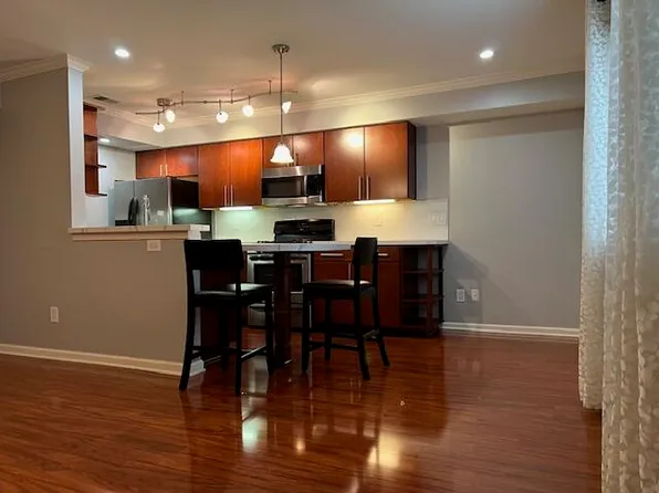 145 Virginia Ave APT 201, Lexington, KY 40508