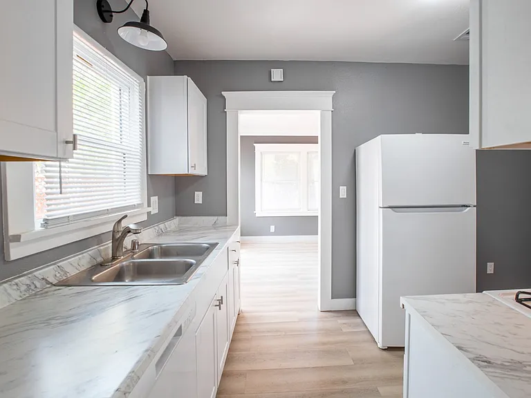 1170 Sonora Ave — Photo 21