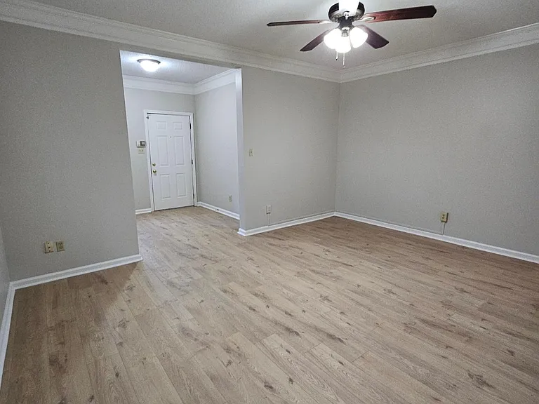 65 N Belvedere Blvd #201 — Photo 3