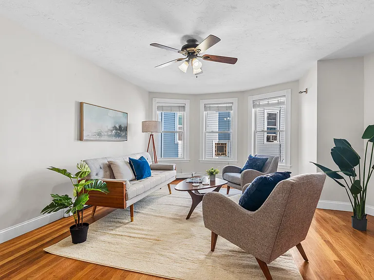 480 Medford St #4 — Photo 6