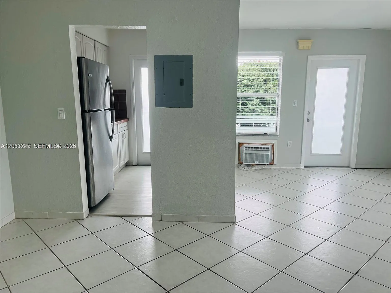 Rose Condo Apt 7 — Photo 3