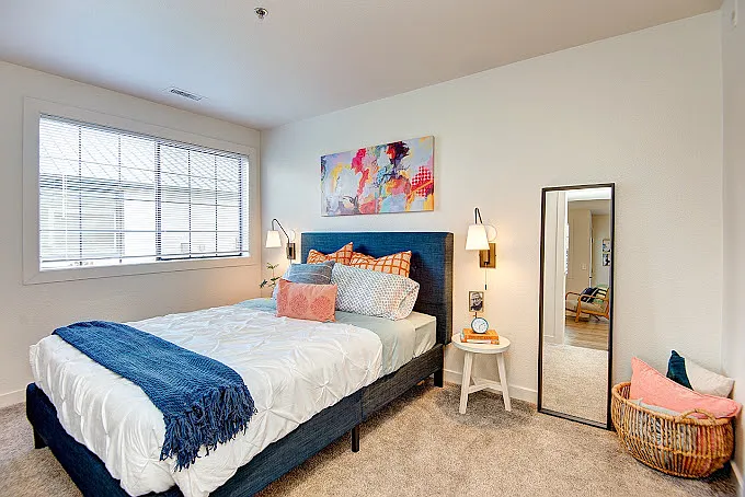 Astral Apartments — Photo 31