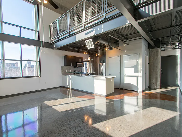3110 Thomas Ave #502 — Photo 2