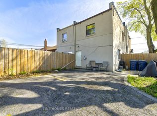 1762 Keele St #5, Toronto, ON M6M3X1