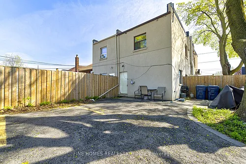 1762 Keele St Photo 1