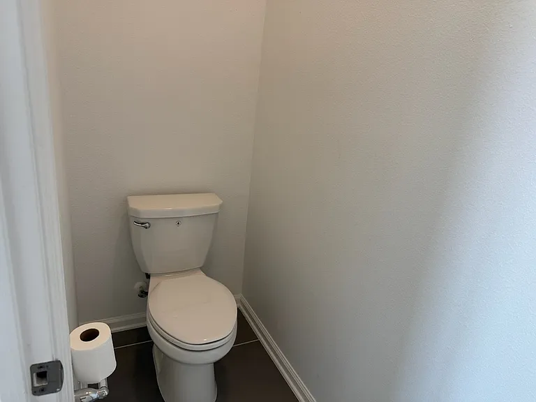 7621 Danube Rd — Photo 16